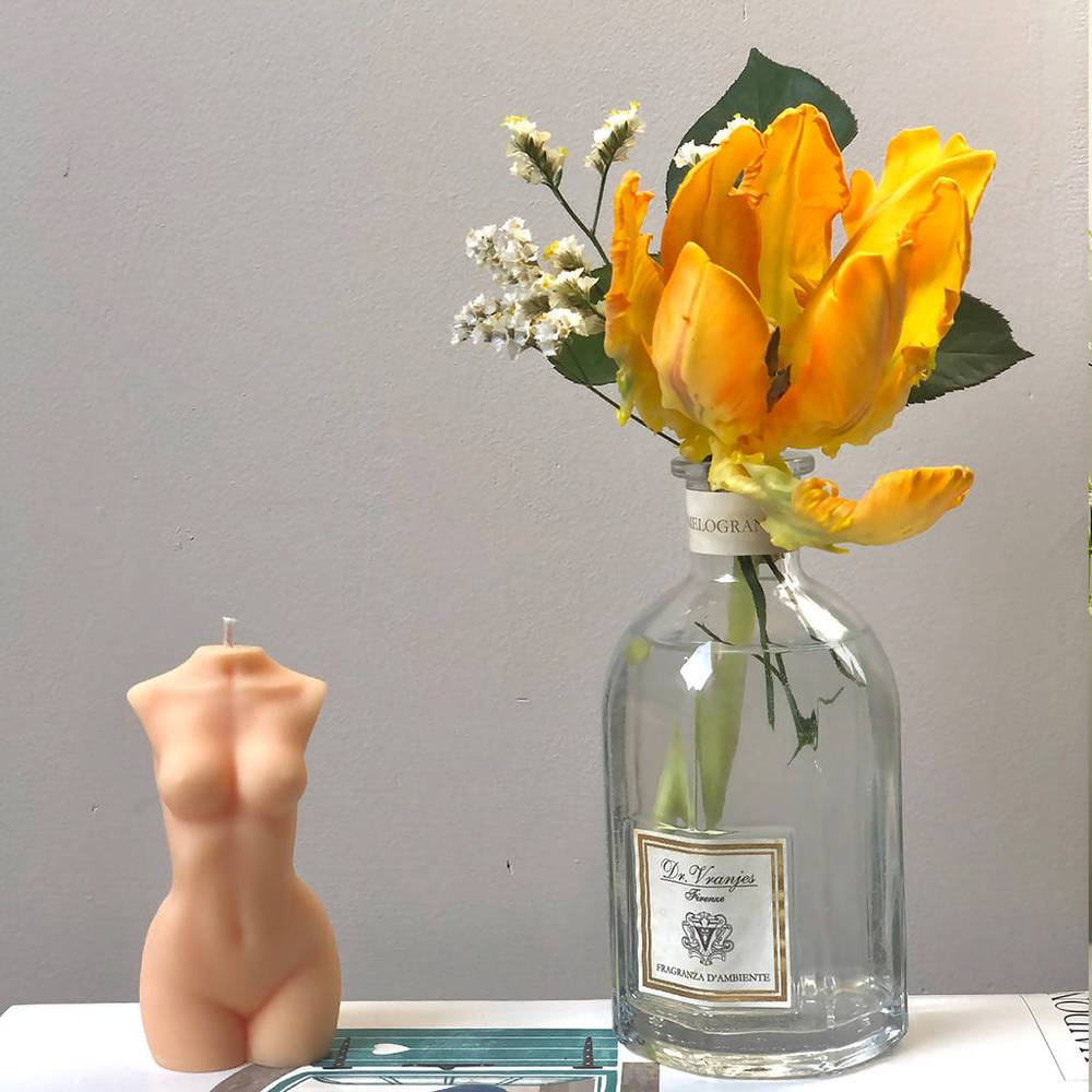 VENUS BUST CANDLE ORANGE